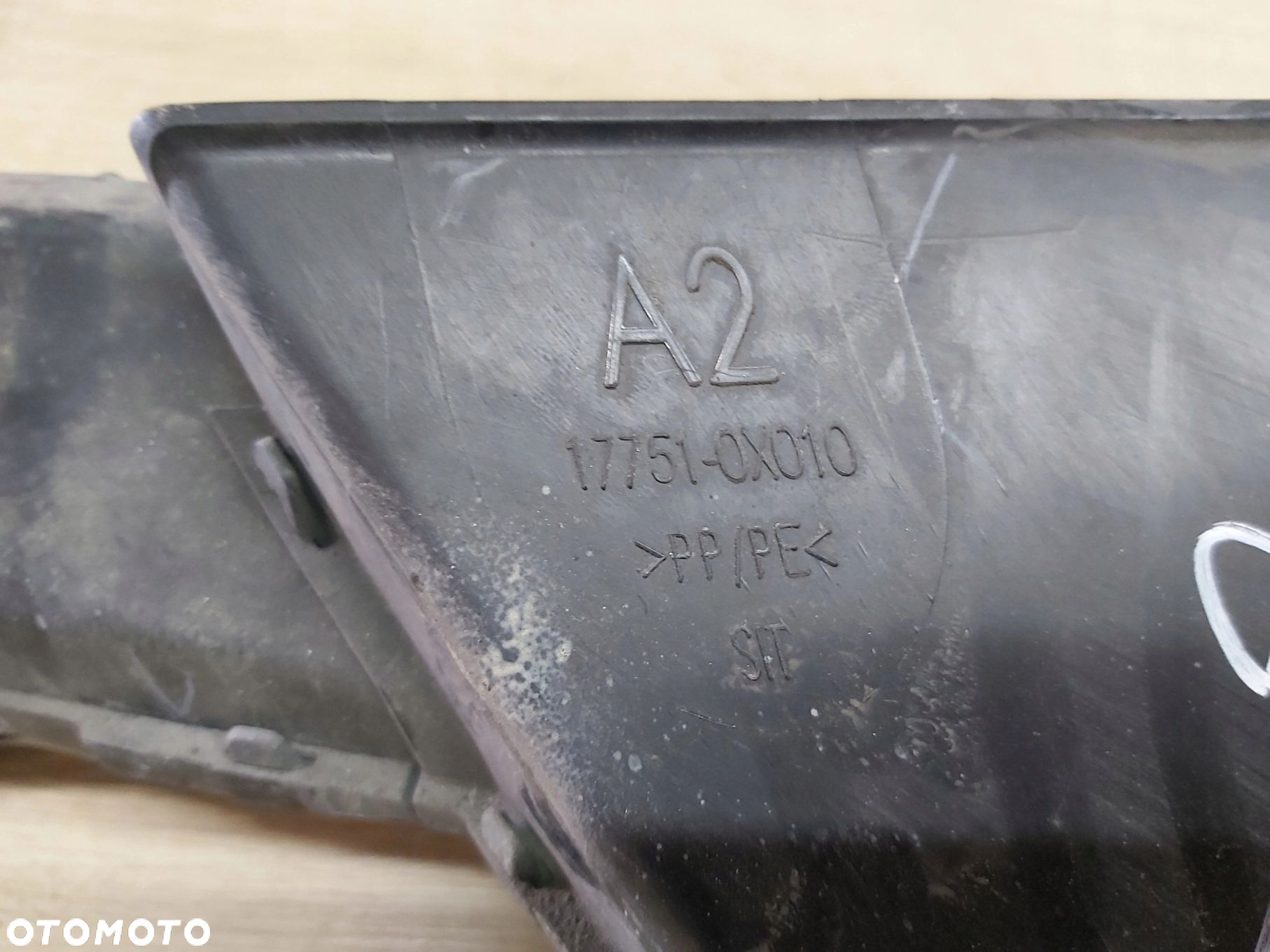 Toyota Avensis T27 LIFT 14-18r rura dolot powietrza 1,6 2,0 d4d 17751-0X010 - 4