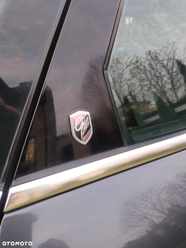 Ford Mondeo 2.5 Ghia - 25