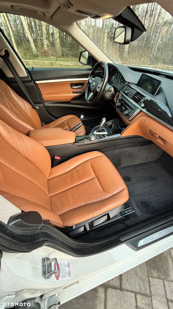 BMW Seria 3 318d Luxury Line - 10