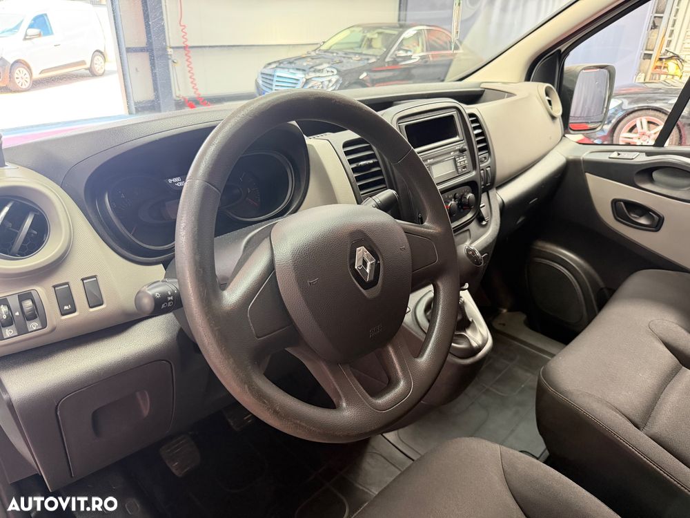 Renault Trafic Combi L2H1 7+1 Expression - 11