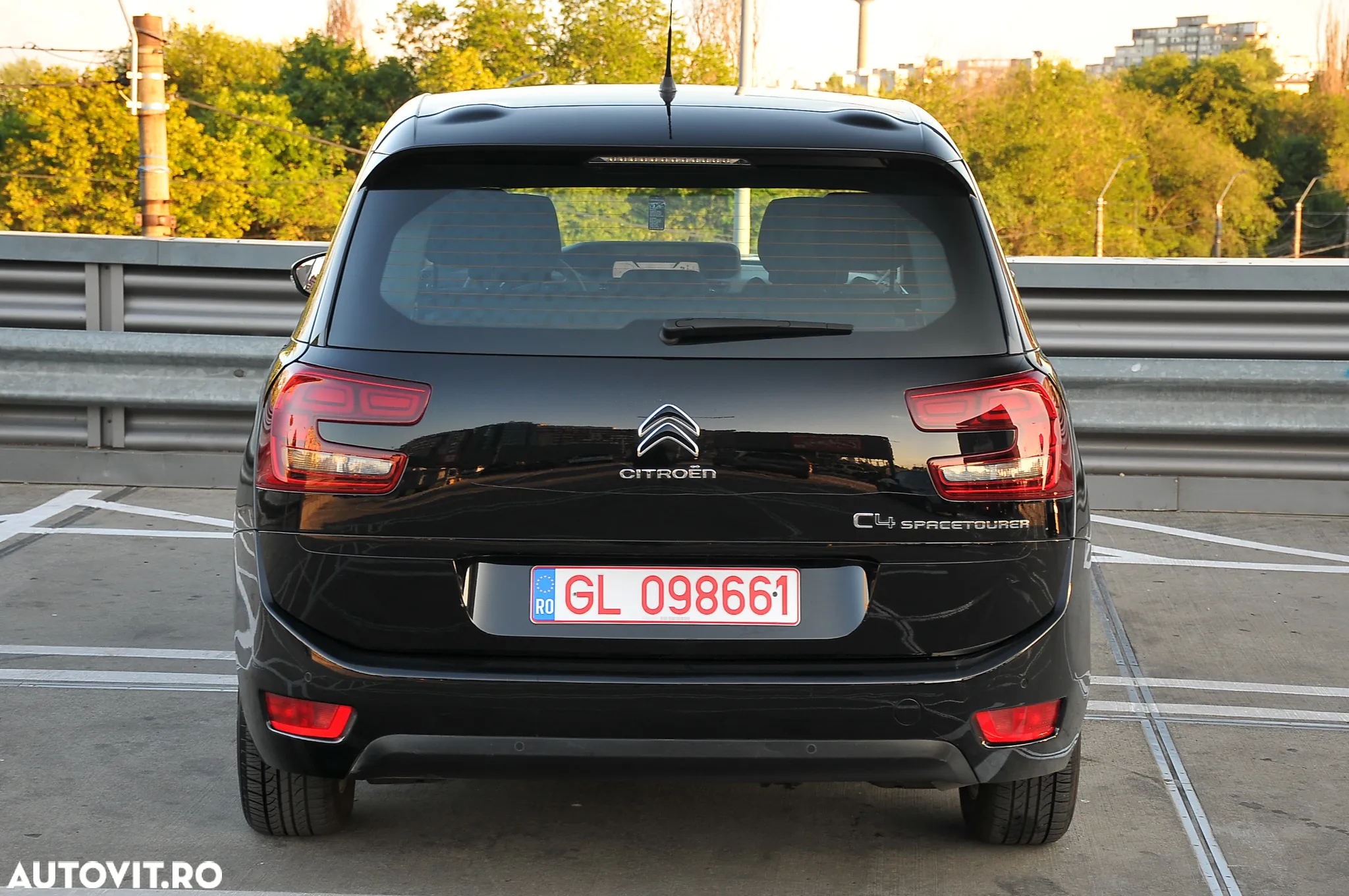 Citroën C4 Space Tourer Spacetourer BlueHDi 120 Stop&Start EAT6 SHINE - 10