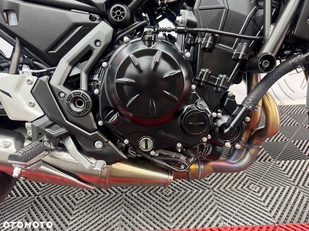 Kawasaki Z 650 - 32