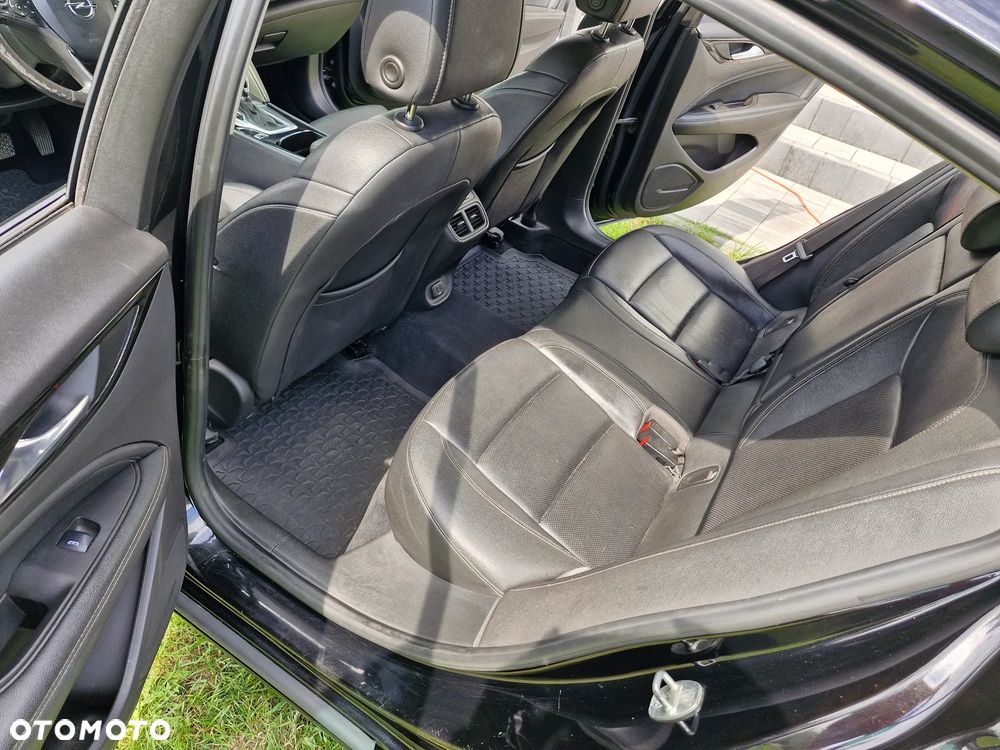 Opel Insignia CT 2.0 CDTI - 11