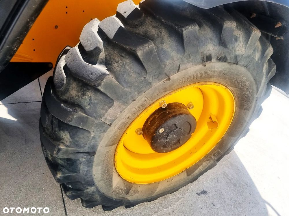 JCB 540-140   M356 - 18