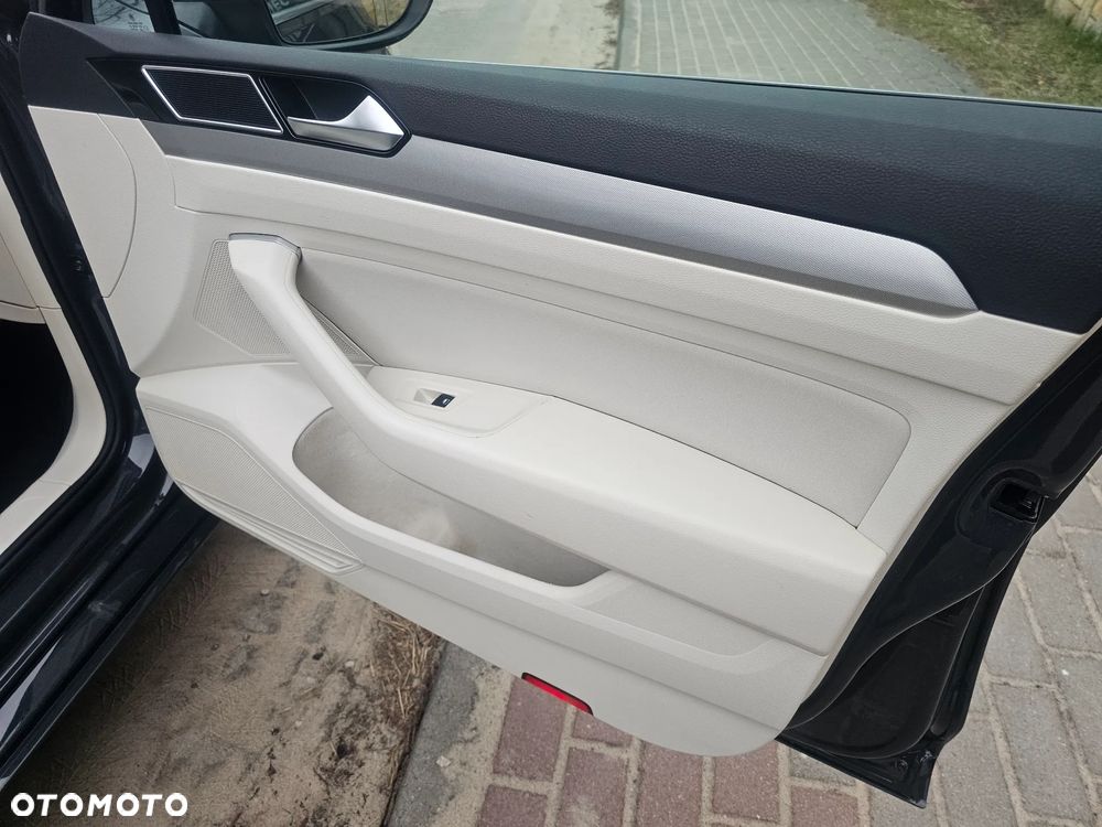 Volkswagen Passat 1.6 TDI (BlueMotion Technology) Comfortline - 15