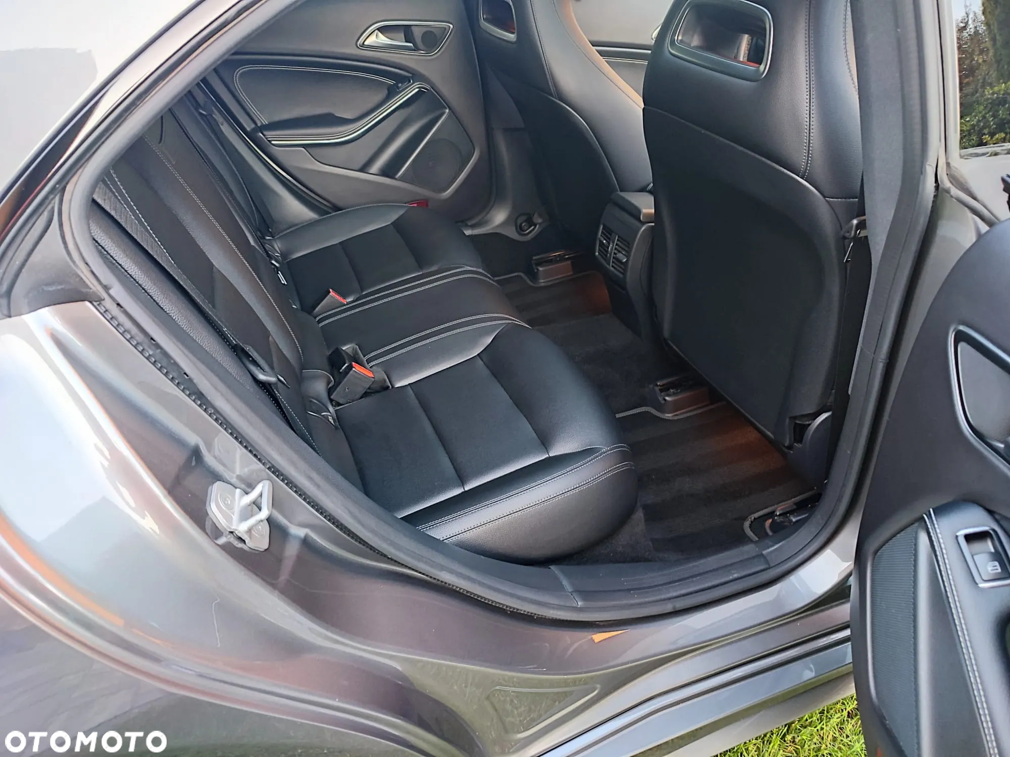 Mercedes-Benz CLA 250 4-Matic AMG Line - 2