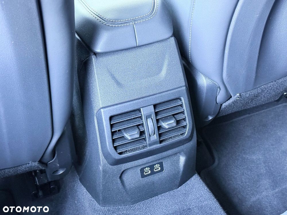 BMW Seria 1 - 33