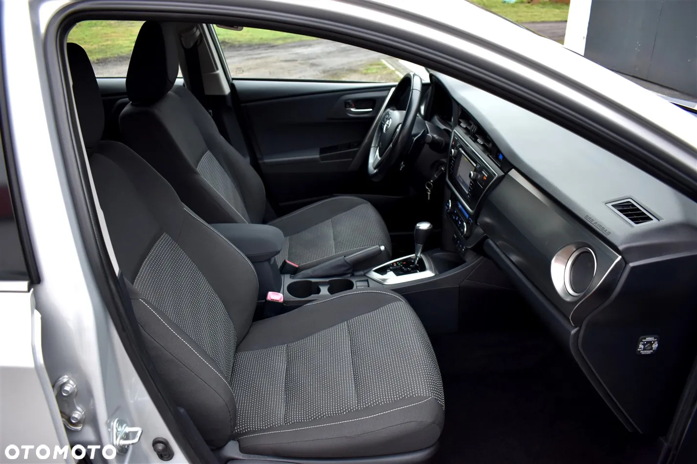 Toyota Auris 1.6 Sprint MS - 22