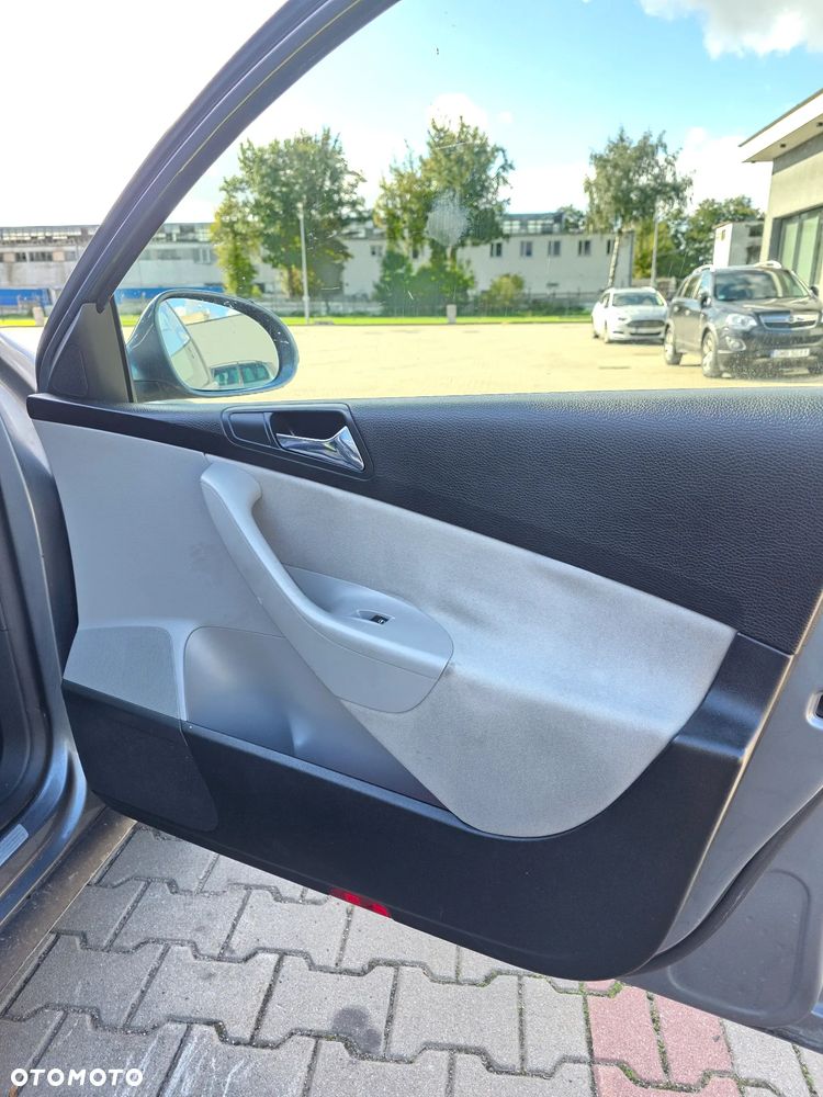 Volkswagen Passat Variant 2.0 TDI Comfortline - 21