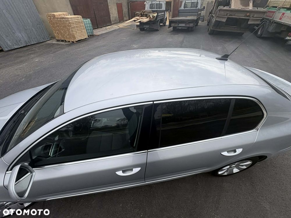 Skoda Superb 2.0 TDI Ambition DSG - 6