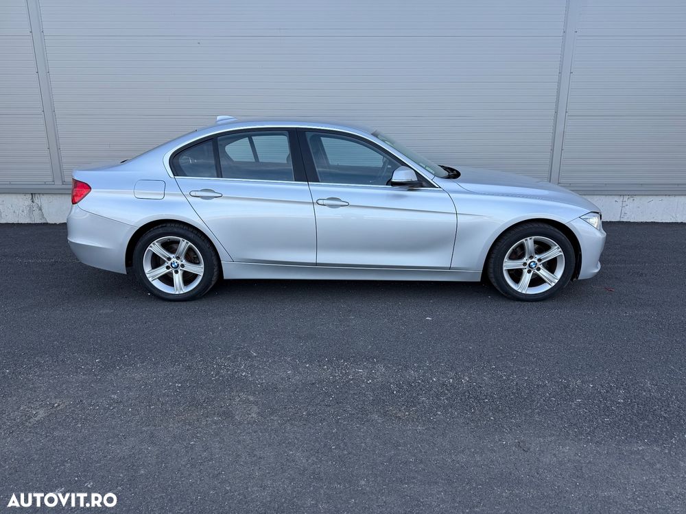 BMW Seria 3 318d Modern Line - 9