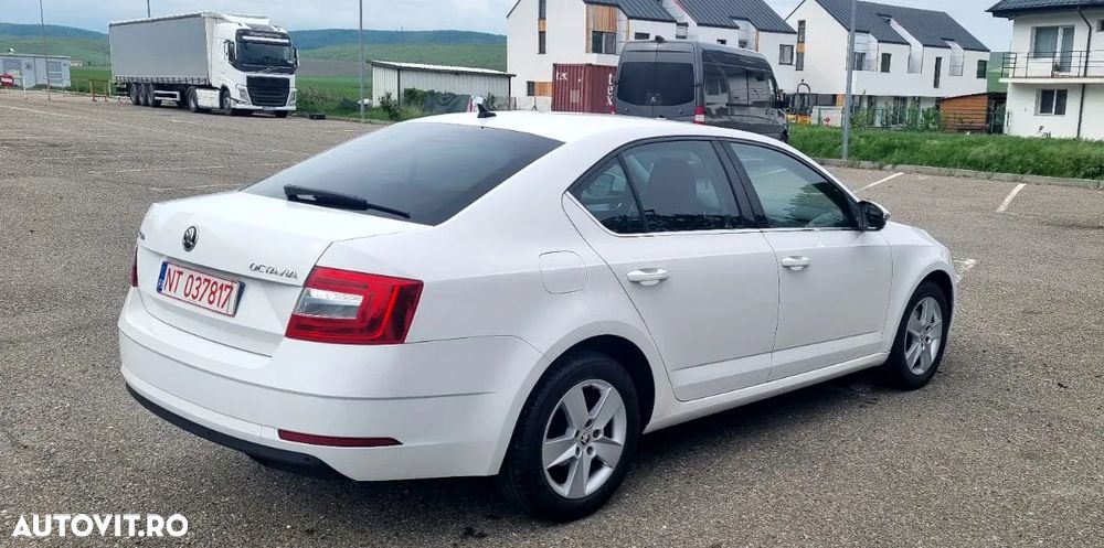 Skoda Octavia - 4