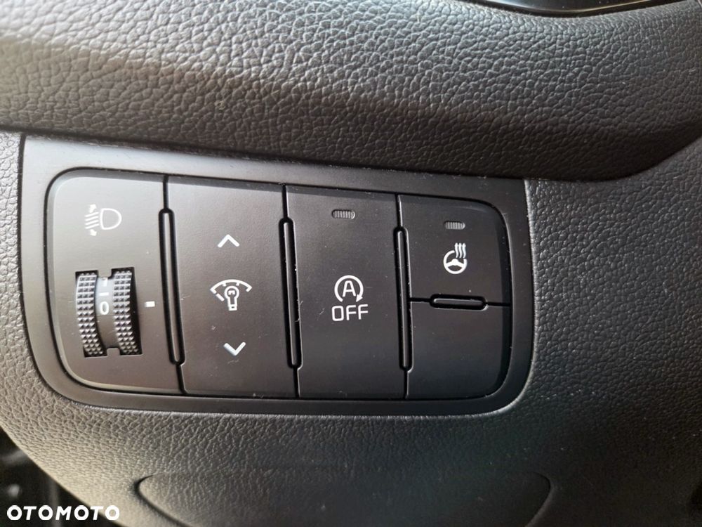Kia Ceed 1.6 GDI Dream Team Edition - 23
