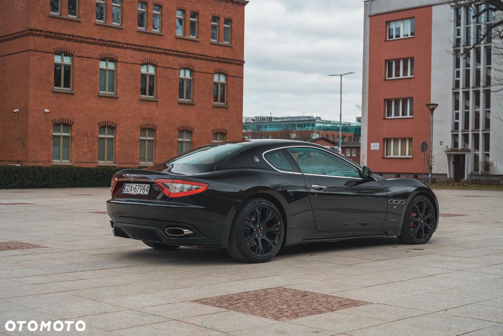 Maserati GranTurismo - 8