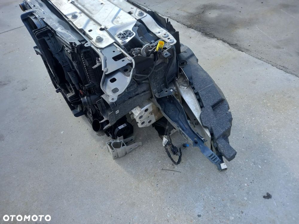 PAS PRZEDNI WZMOCNIENIE CHŁODNICE BMW 3 G20 G21 - 3