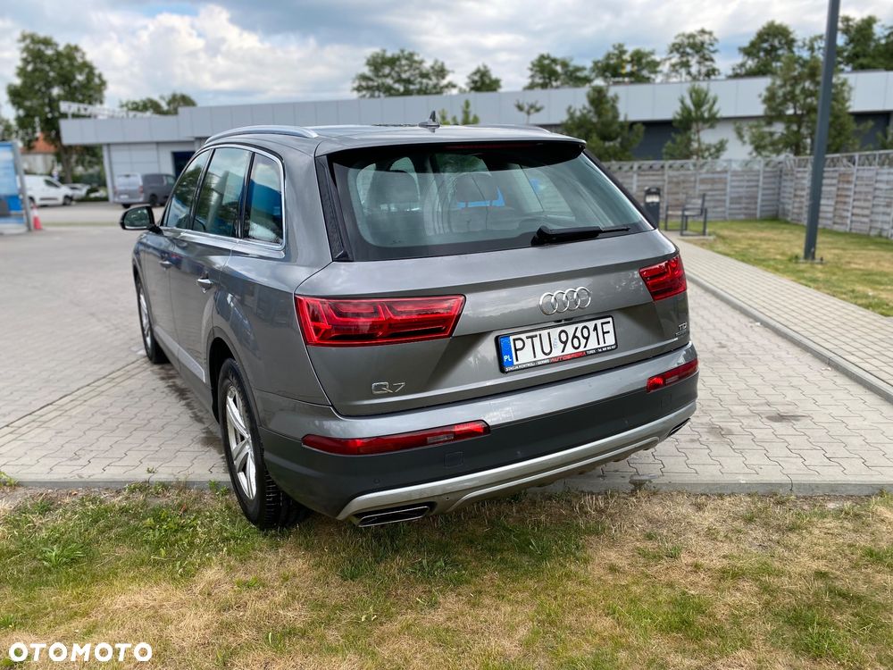 Audi Q7 - 3