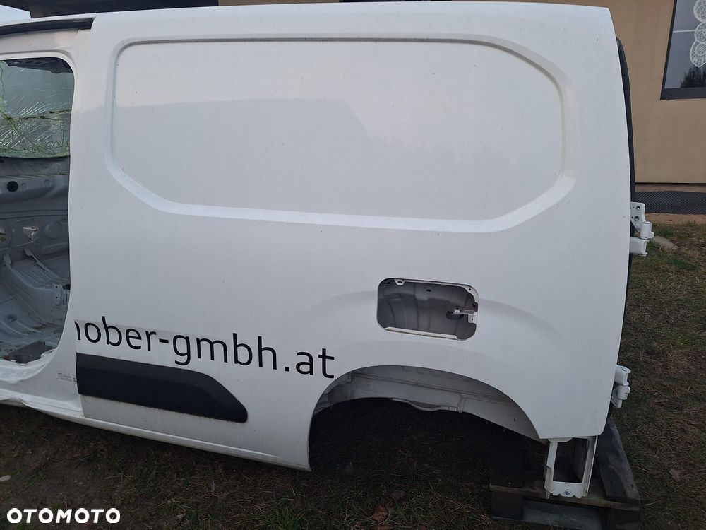 Citroën E BERLINGO - 11