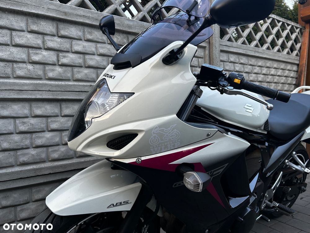 Suzuki GSX - 15