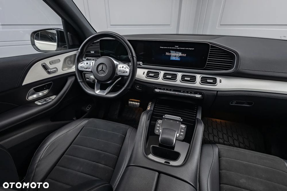Mercedes-Benz GLE 300 d 4Matic 9G-TRONIC AMG Line - 20