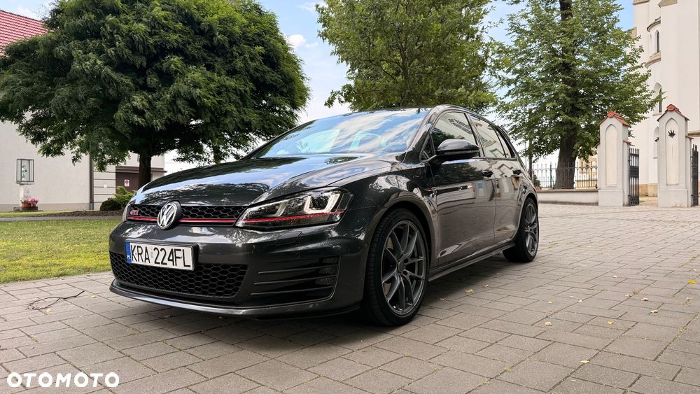 Volkswagen Golf GTI BlueMotion Technology - 2