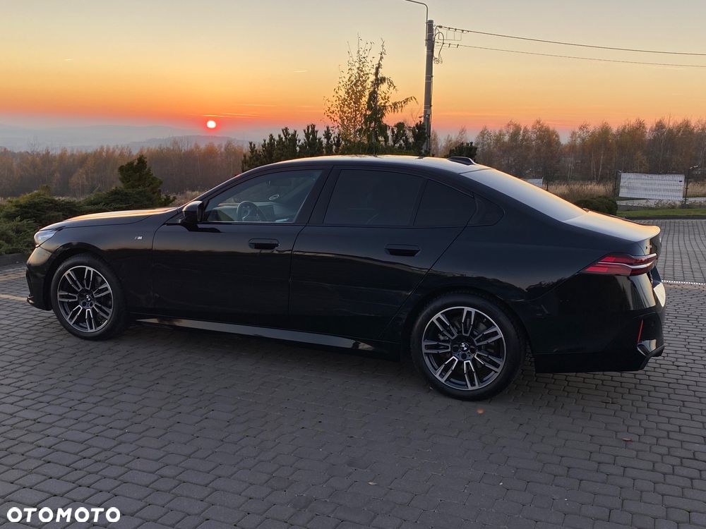 BMW Seria 5 520d xDrive - 18