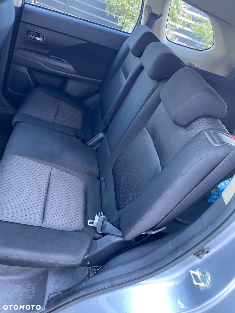 Mitsubishi Outlander 2.2 DID Intense - 6