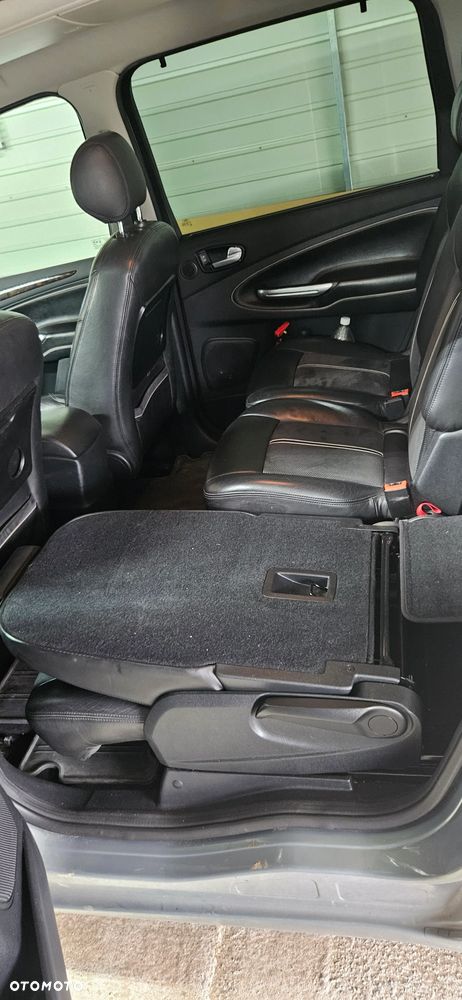 Ford Galaxy 2.0 TDCi Ghia - 13