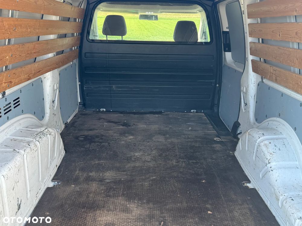 Volkswagen Caddy - 9