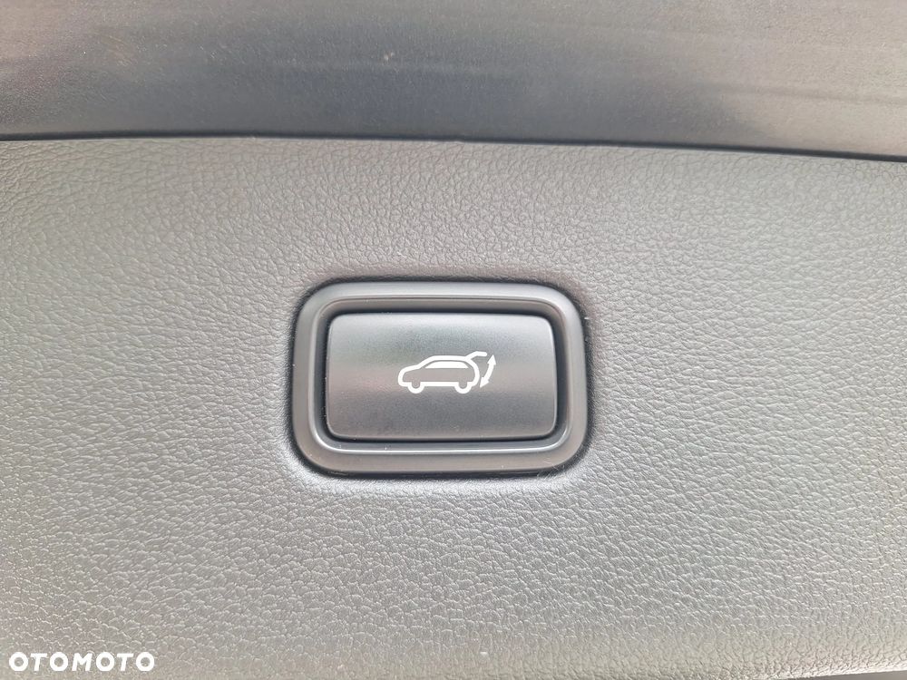 Hyundai Tucson 2.0 CRDI GO 4WD - 25