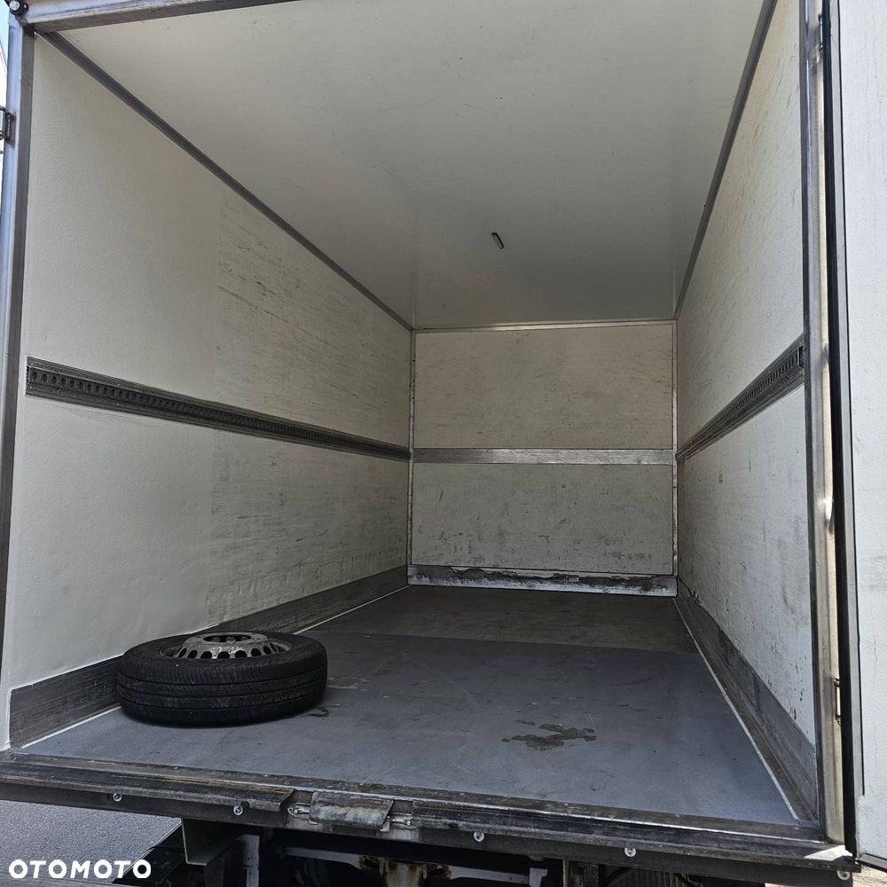 Mercedes-Benz SPRINTER - 6