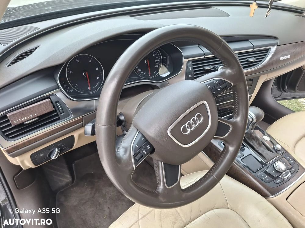 Audi A6 - 12