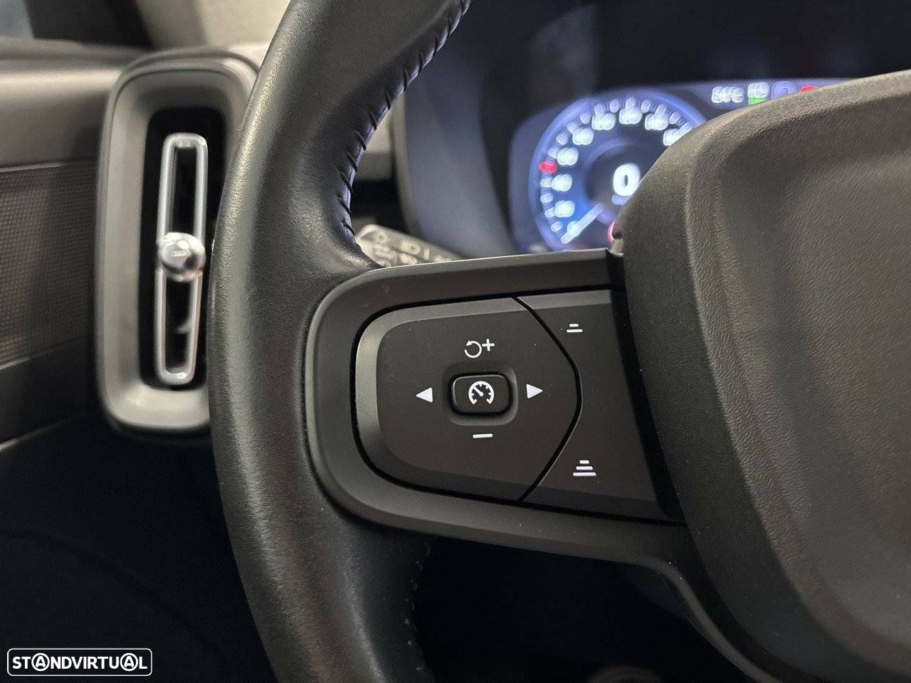 Volvo XC 40 1.5 T2 Momentum - 20