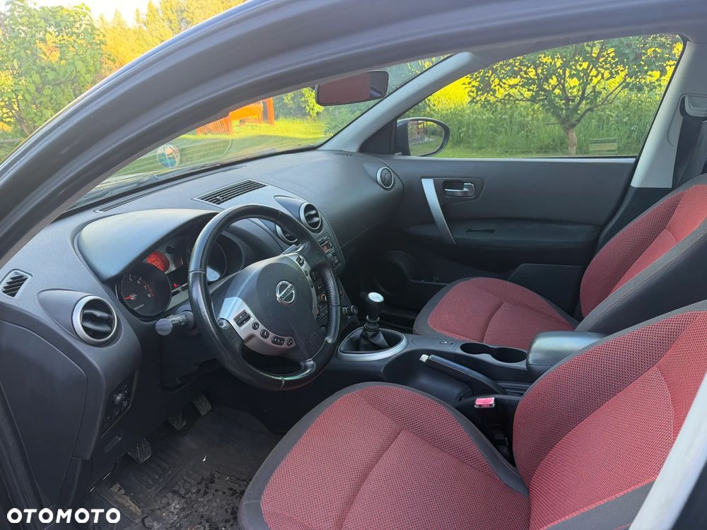 Nissan Qashqai 2.0 Lounge - 8