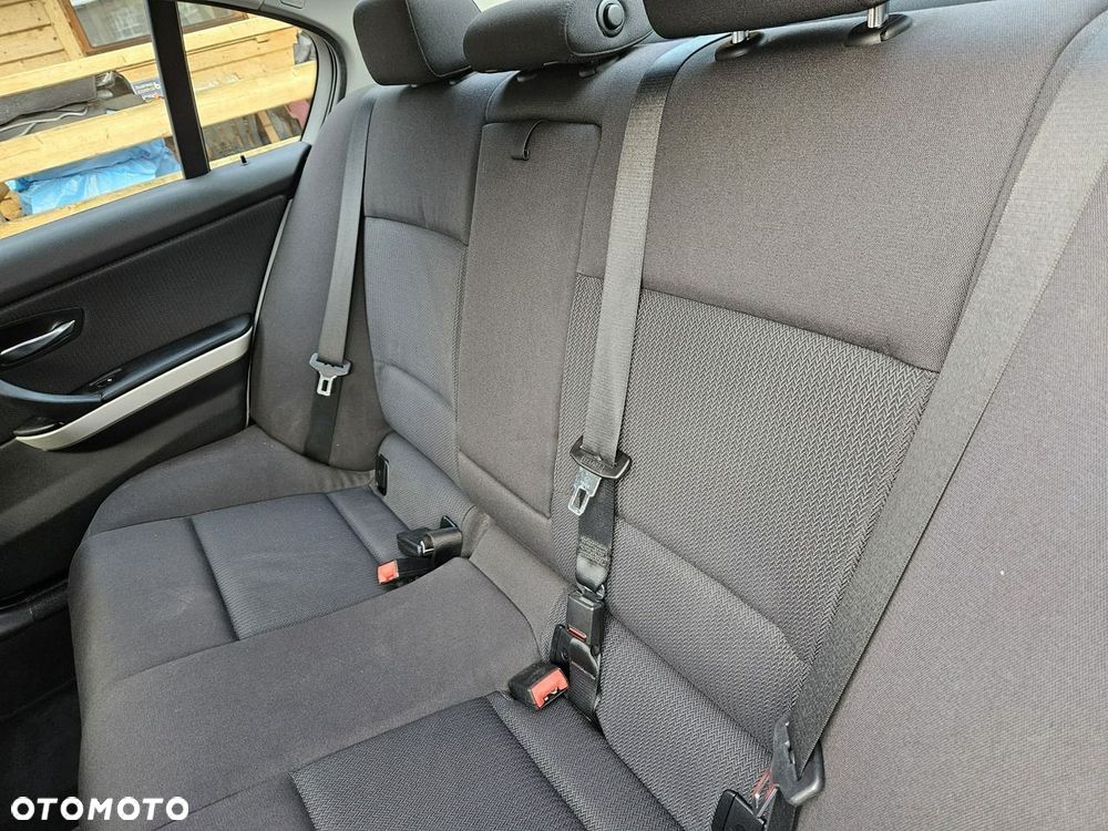 BMW Seria 3 - 14