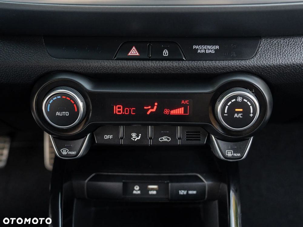 Kia Stonic 1.4 L - 32