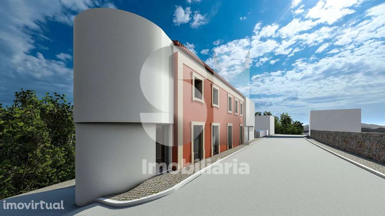 Moradia T2 para reconstruir com projeto aprovado - Grande imagem: 2/7