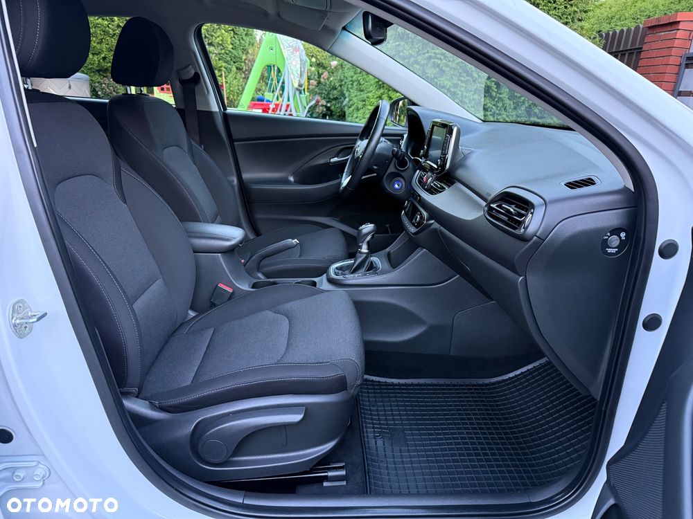 Hyundai i30 1.5 DPI Modern - 12