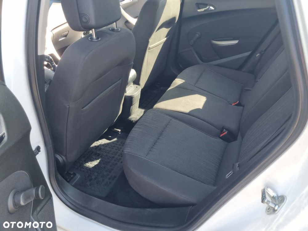 Opel Astra - 11