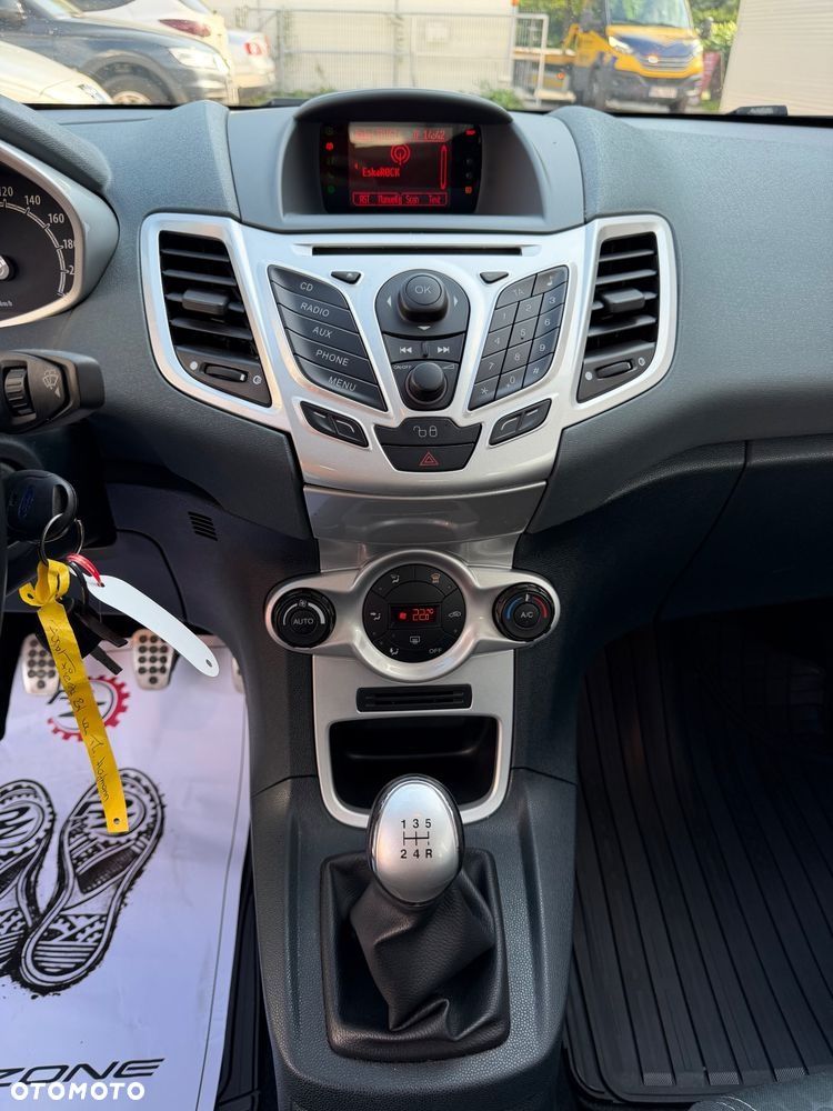 Ford Fiesta - 16