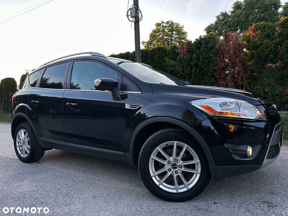 Ford Kuga 2.0 TDCi 2x4 Titanium - 12