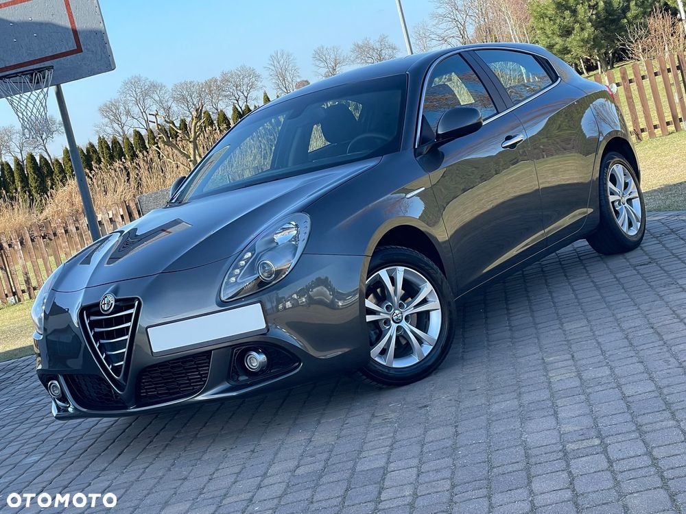 Alfa Romeo Giulietta - 1