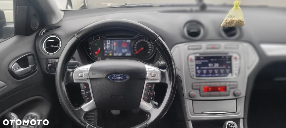 Ford Mondeo 2.0 TDCi Ambiente - 6