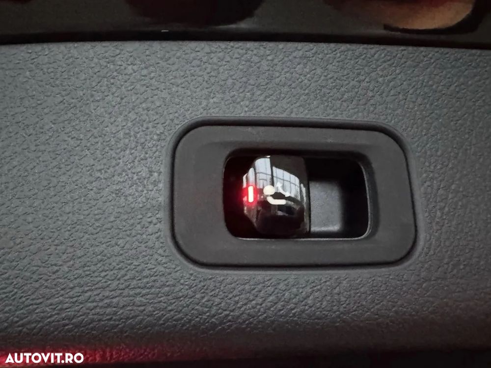 Mercedes-Benz GLC 220 d 4Matic 9G-TRONIC AMG Line Advanced - 10