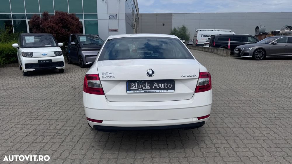 Skoda Octavia 1.6 TDI Ambition - 4