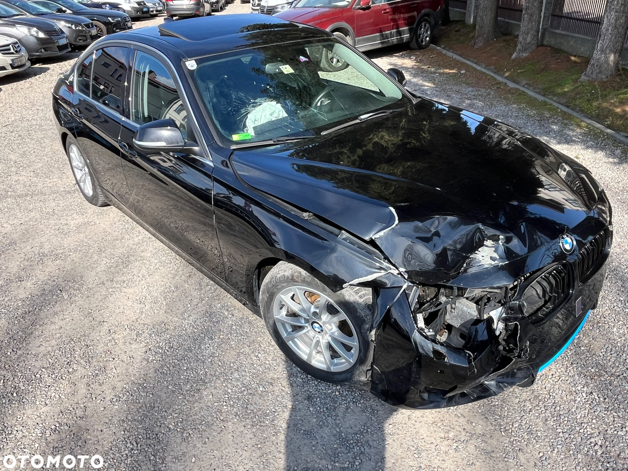 BMW Seria 3 318d xDrive Sport Line - 32