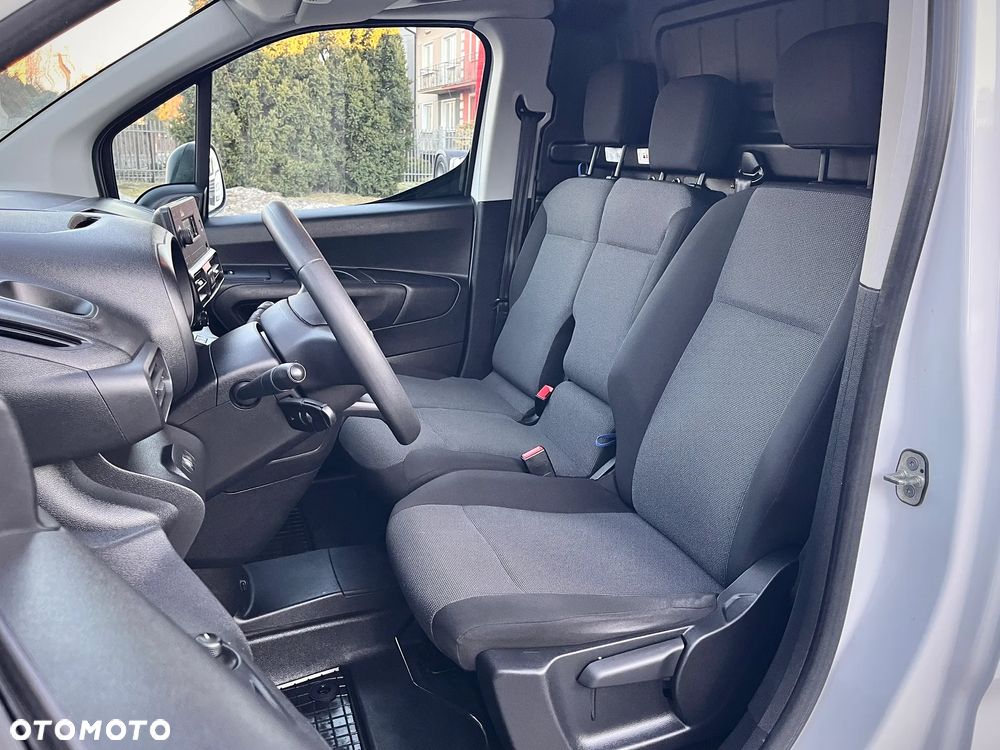 Citroën BERLINGO LONG / 3 OSOBY / SALON POLSKA / BEZWYPADKOWY / DOSTĘPNE 15 SZTUK - 11