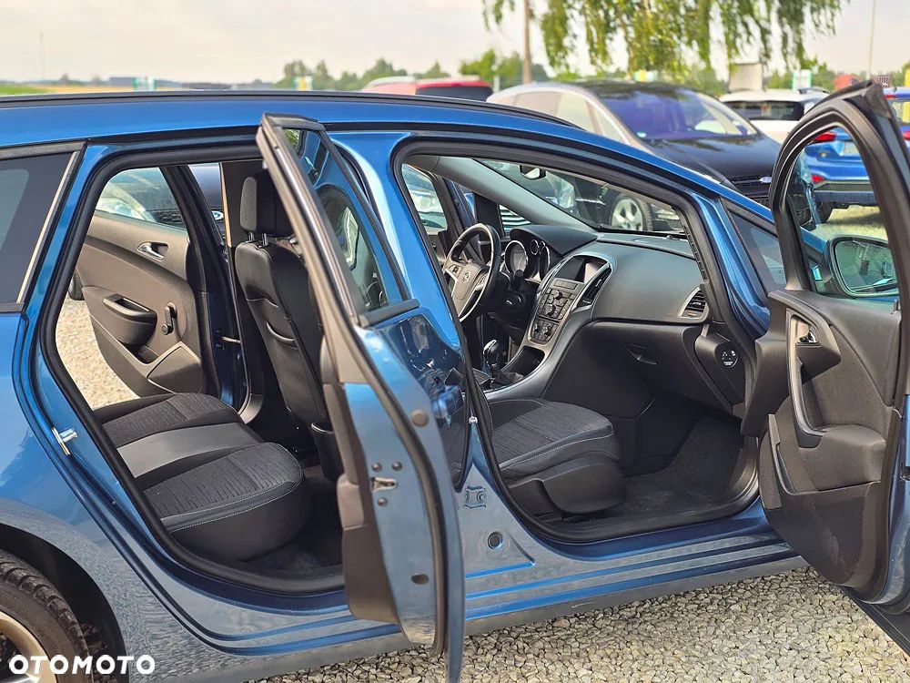 Opel Astra 1.4 Turbo Cosmo - 12