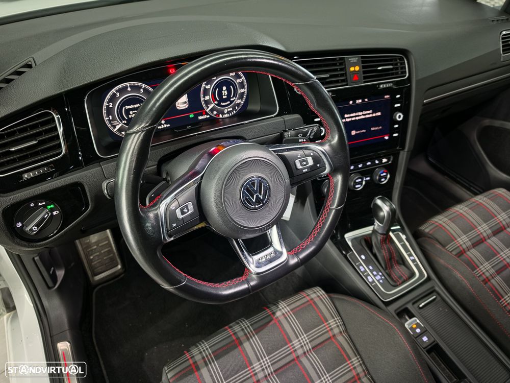 VW Golf 2.0 TSI GTI DSG Performance - 10