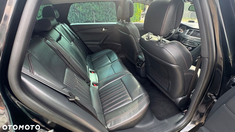 Peugeot 508 RXH Hybrid4 - 21