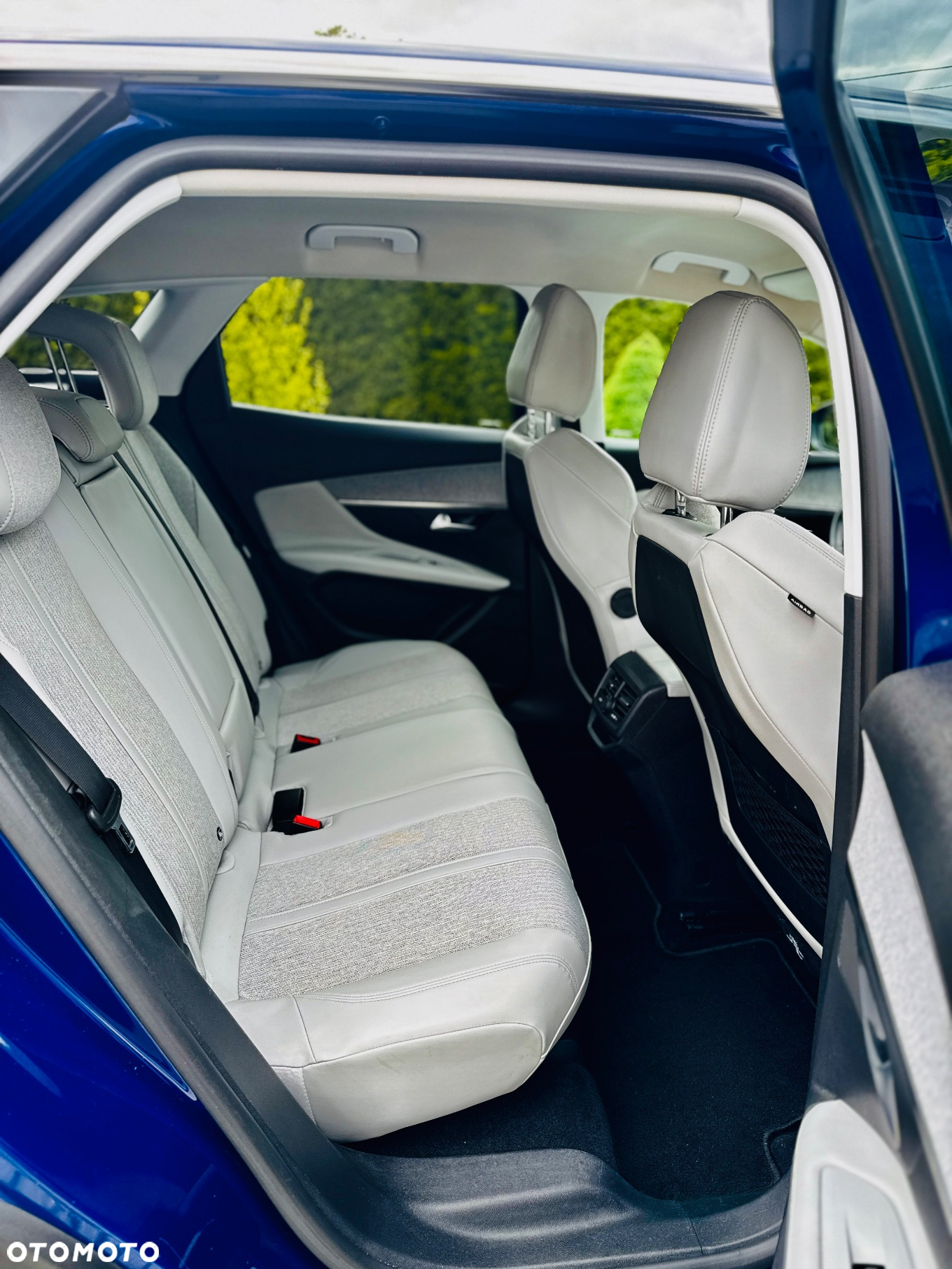 Peugeot 3008 1.5 BlueHDi Allure S&S - 29